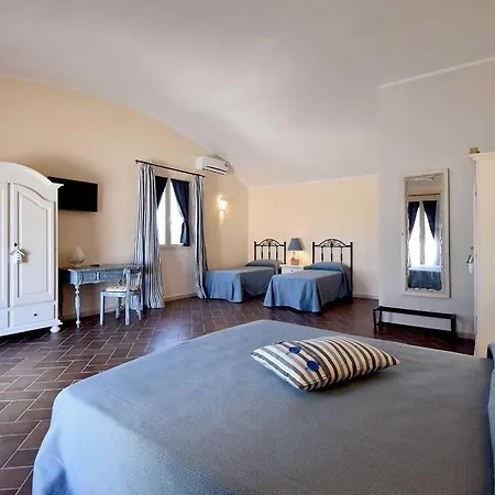 Літній будинок Masseria Pitanni
