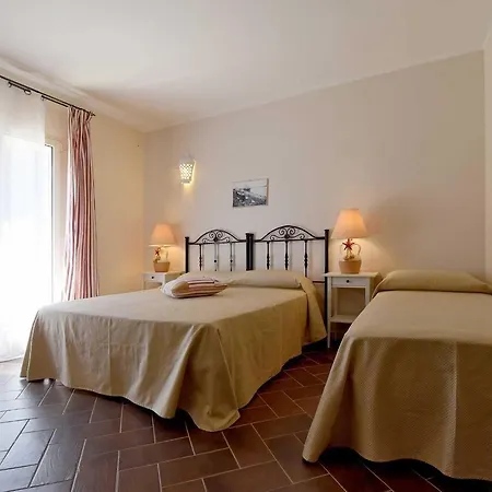 Літній будинок Masseria Pitanni